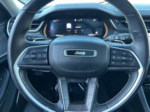 Used 2022 Jeep Grand Cherokee L Limited image 25