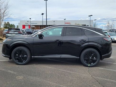 New 2025 Nissan Murano SV image 2