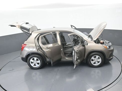 Used 2021 Chevrolet Trax LS w/ Tint and Cruise Package FWD image 67