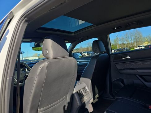 Used 2021 Volkswagen Atlas Cross Sport SEL image 10