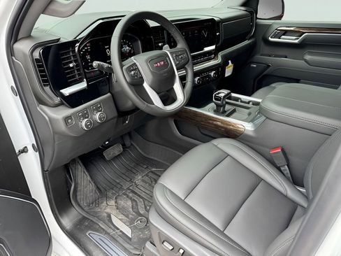New 2026 GMC Sierra 1500 Elevation w/ Elevation Premium Package AWD/4WD image 8