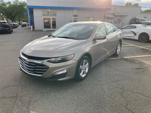 Used 2023 Chevrolet Malibu LT FWD image 20