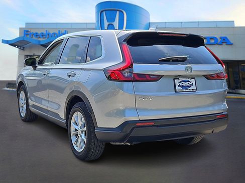 Used 2025 Honda CR-V EX image 5