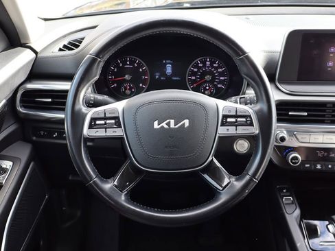Used 2022 Kia Telluride S image 16