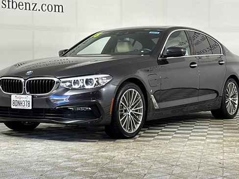 Used 2018 BMW 530e RWD image 8