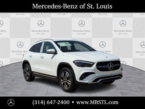 New 2025 Mercedes-Benz GLA 250 4MATIC image 1