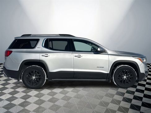 Used 2018 GMC Acadia SLT image 5