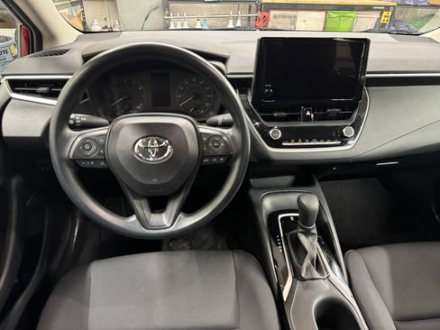 Used 2024 Toyota Corolla LE image 18