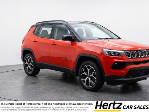 Used 2025 Jeep Compass Limited AWD/4WD image 1