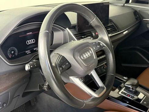 Used 2023 Audi Q5 2.0T Premium Plus w/ Premium Plus Package AWD/4WD image 18