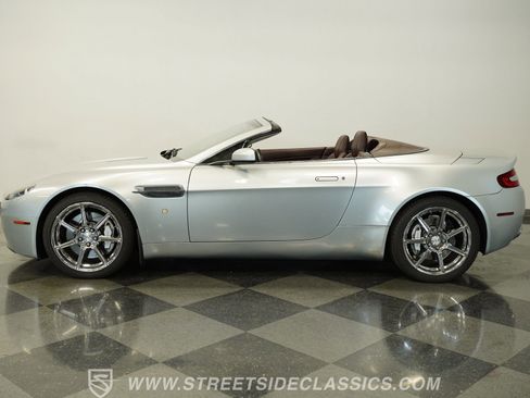 Used 2008 Aston Martin V8 Vantage Roadster image 2