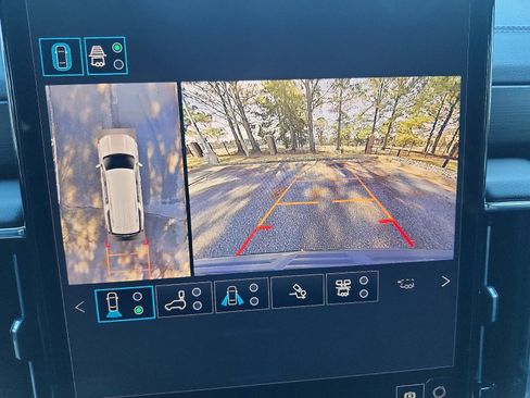 New 2026 GMC Yukon XL Denali w/ Denali Reserve Package image 16