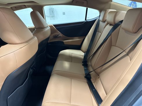 Used 2025 Lexus ES 350 w/ Premium Package FWD image 31