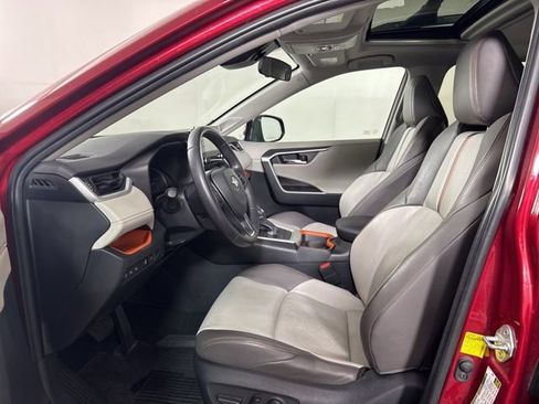 Used 2019 Toyota RAV4 Adventure w/ Cold Weather Package AWD/4WD image 11