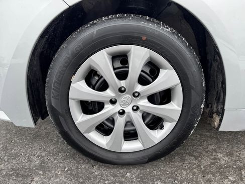 Certified 2025 Toyota Corolla LE image 12