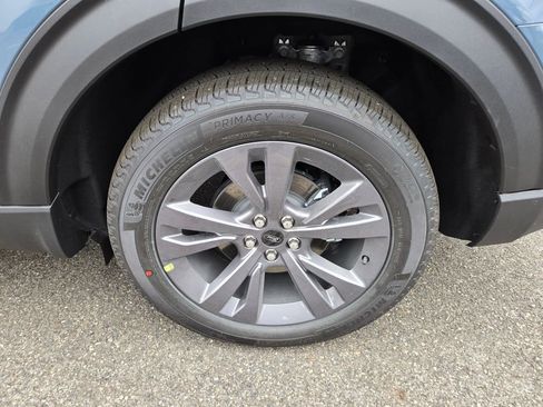 New 2026 Ford Explorer Active w/ Active Comfort Package image 9