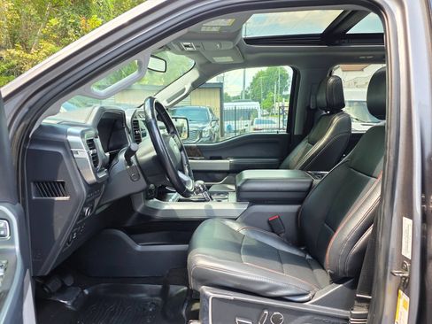 Used 2021 Ford F150 Lariat w/ Equipment Group 502A High AWD/4WD image 11