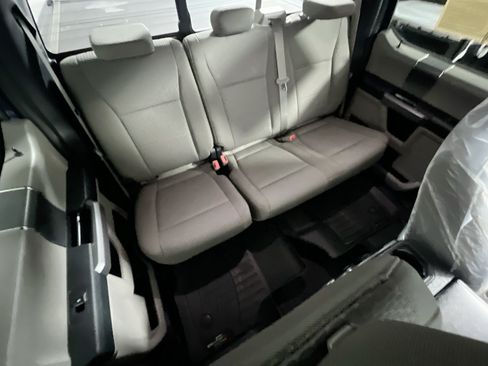 Used 2018 Ford F150 XLT w/ Equipment Group 302A Luxury RWD image 33