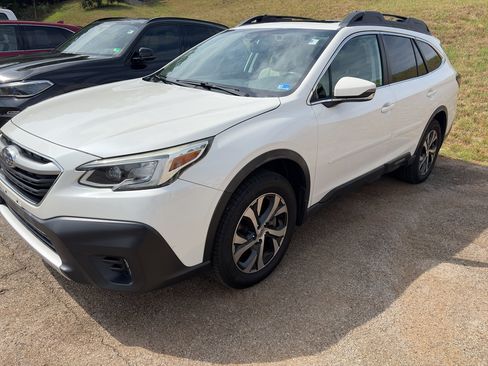 Used 2020 Subaru Outback Limited w/ Popular Package #2 AWD/4WD image 1