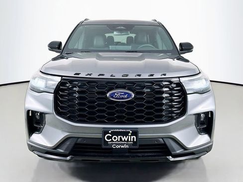 New 2026 Ford Explorer ST-Line w/ ST-Line Street Pack image 2