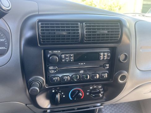 Used 2011 Ford Ranger XL RWD image 14