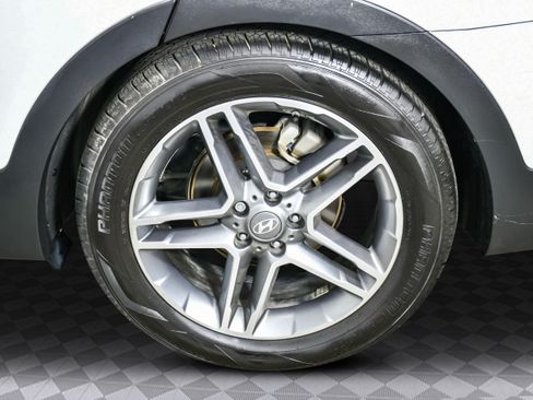 Used 2019 Hyundai Santa Fe XL image 34