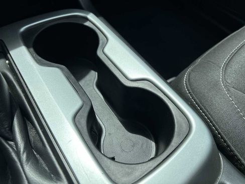 Used 2022 Chevrolet Colorado LT w/ LT Convenience Package RWD image 22