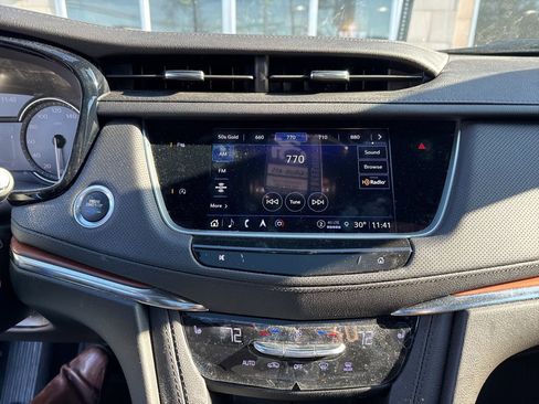 Certified 2023 Cadillac XT5 Premium Luxury image 7