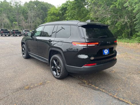 Used 2024 Jeep Grand Cherokee L Limited w/ Luxury Tech Group II AWD/4WD image 3