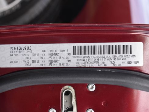 Used 2017 RAM 1500 Express image 36