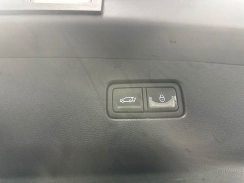 Used 2023 Genesis GV70 2.5T w/ Select Package image 20