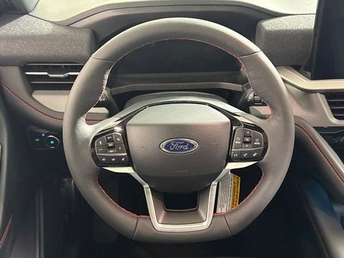 New 2026 Ford Explorer ST-Line w/ ST-Line Street Pack image 15