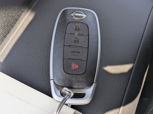 New 2025 Nissan Versa SV w/ Trunk Package image 30