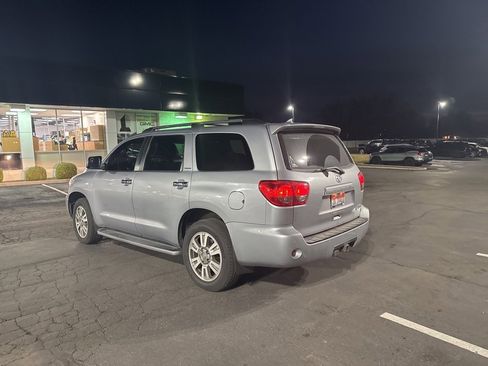 Used 2014 Toyota Sequoia Limited image 8