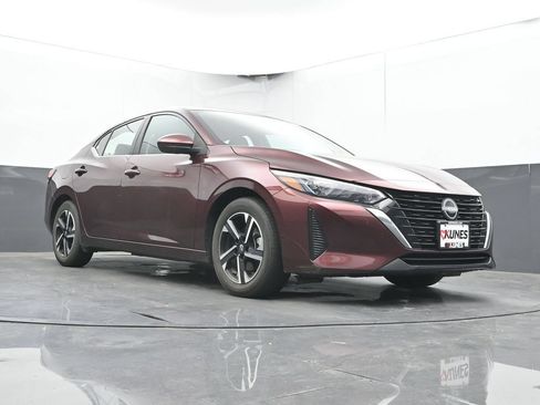 Used 2024 Nissan Sentra SV FWD image 44