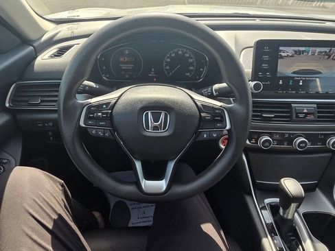 Certified 2018 Honda Accord LX image 19