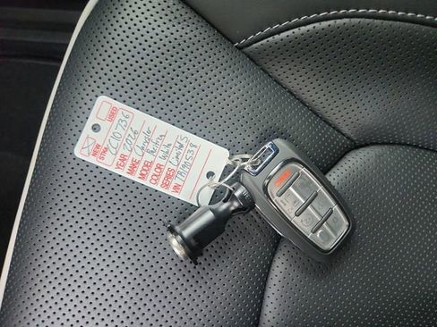 New 2026 Chrysler Pacifica Limited w/ S Appearance Package FWD image 42