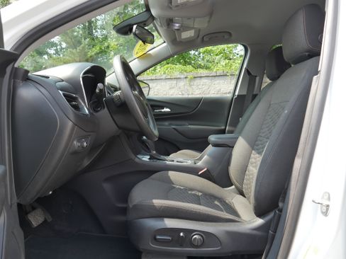 Certified 2020 Chevrolet Equinox LT AWD/4WD image 12