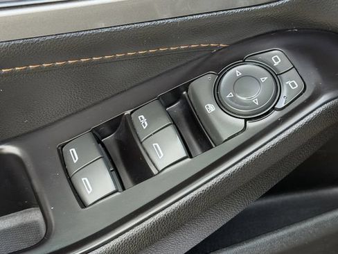 Used 2020 Chevrolet Traverse RS FWD image 27