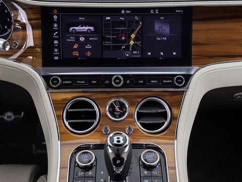 Used 2022 Bentley Continental GT AWD/4WD image 27