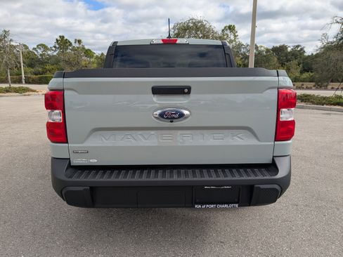 Used 2024 Ford Maverick XL image 6