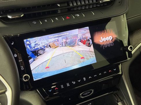 New 2026 Jeep Grand Cherokee L Limited AWD/4WD image 20