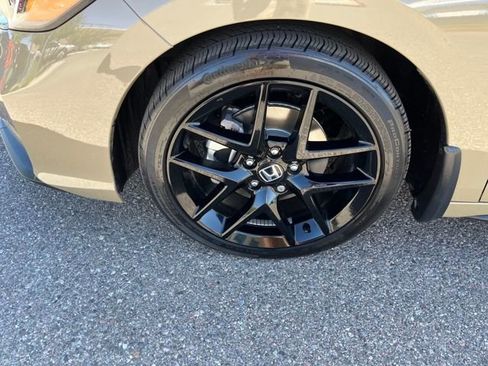 Certified 2025 Honda Civic Sport image 8