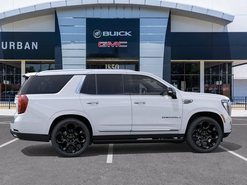 New 2026 GMC Yukon Denali w/ Denali Reserve Package AWD/4WD image 5