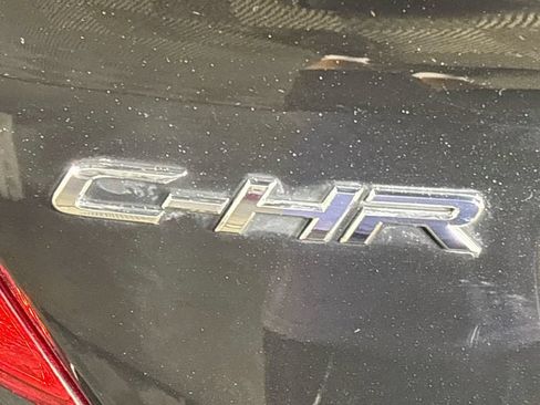 Used 2020 Toyota C-HR XLE FWD image 24