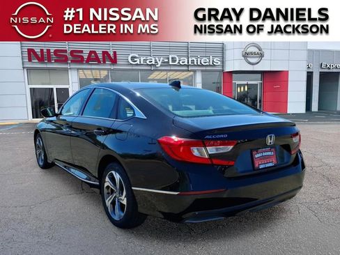 Used 2020 Honda Accord EX image 5