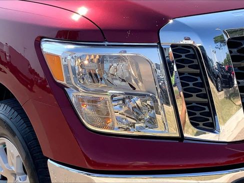 Used 2017 Nissan Titan SV RWD image 28