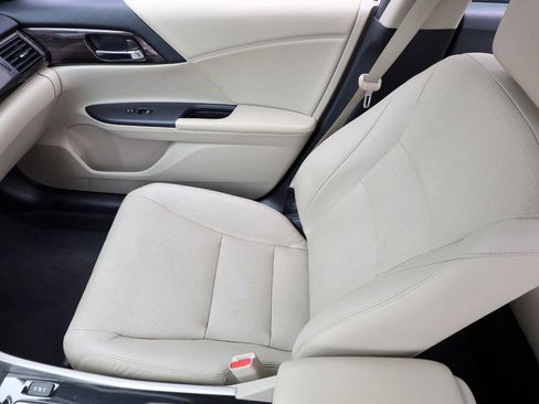 Used 2016 Honda Accord EX-L image 18