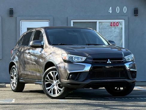 Used 2018 Mitsubishi Outlander Sport LE image 3