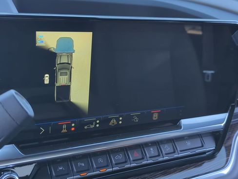 New 2026 GMC Sierra 1500 SLE image 14